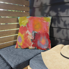 Load image into Gallery viewer, Outdoor Pillows Magic Garden
